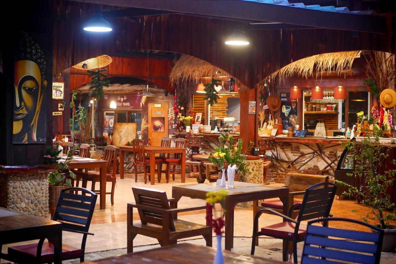 Big Elk Steak House - Homestay Trat Exterior foto
